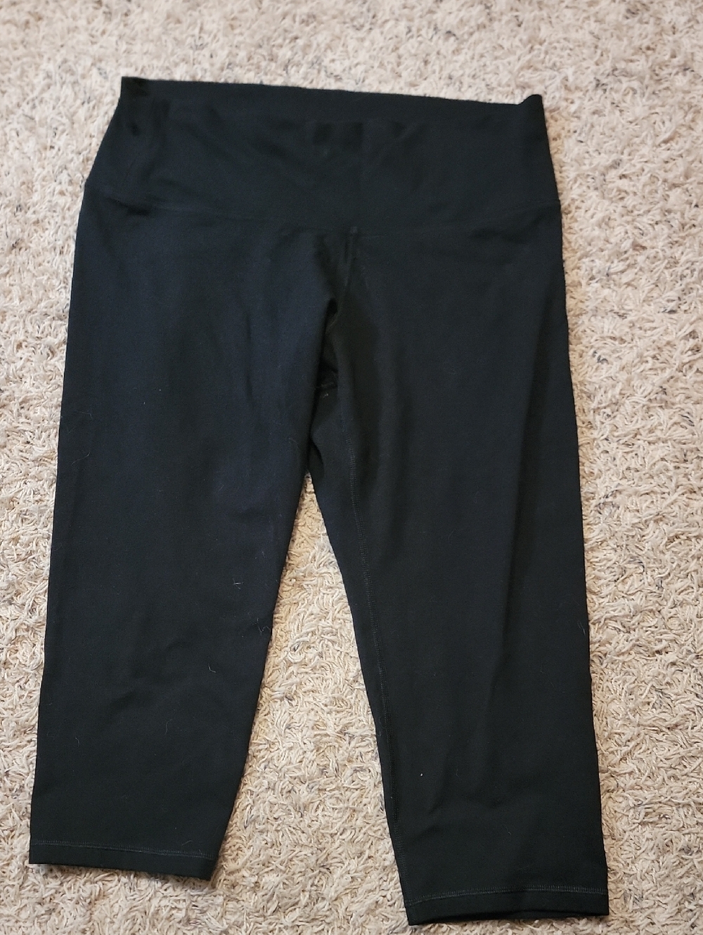 Old Navy Black Active Balance Leggings - GO-DRY Logo Capri